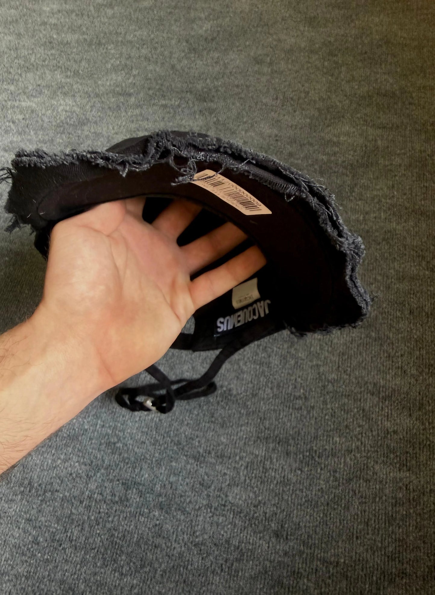 Casquette noire Jacquemus